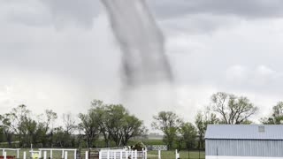 Spectacular Cloud Swirls Its Way to the Ground