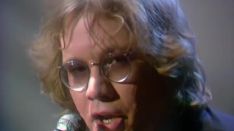 Warren Zevon - Werewolves Of London (Official Music Video)