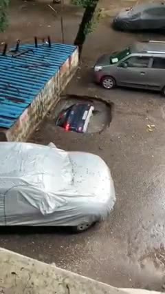 Hole swallowing