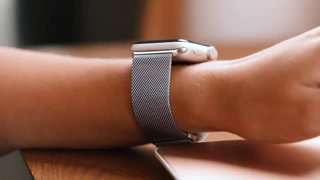 Talk works compatible for apple watch