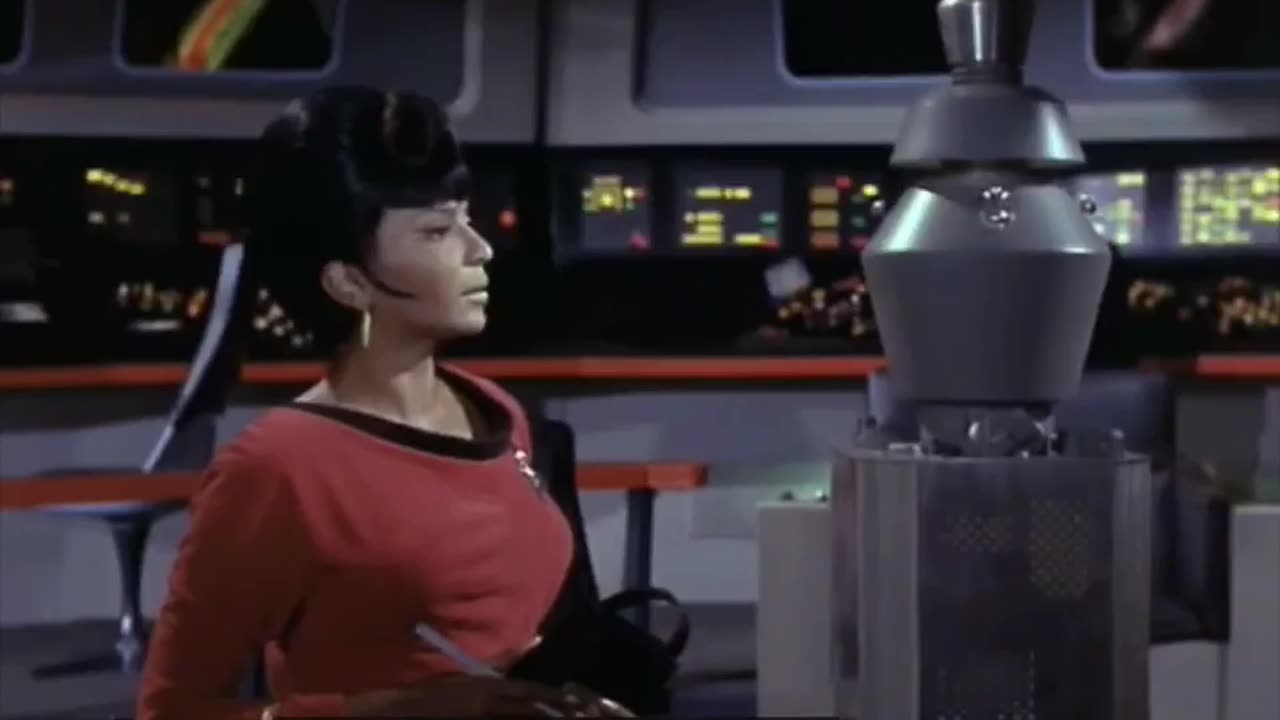 Uhura and Robot