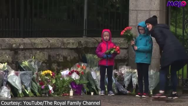 Floral Tributes For The Queen At Buckingham Palace As Britain Enters 10 Days Of Mourning