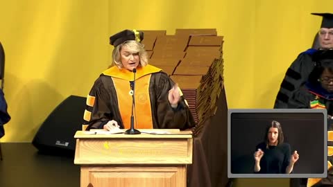 Republican Sen. Cynthia Lummis TRIGGERS Crowd During Commencement Speech