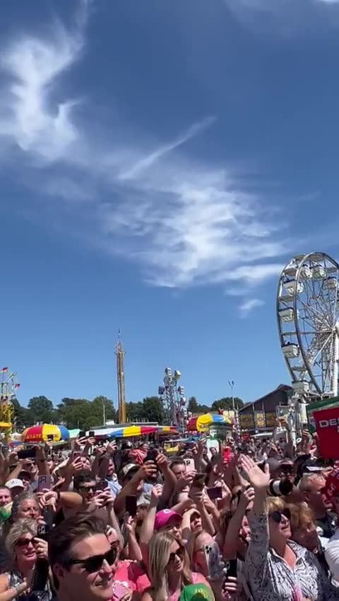 Ramble_Rants - AMERICA LOVES TRUMP! USA! USA!