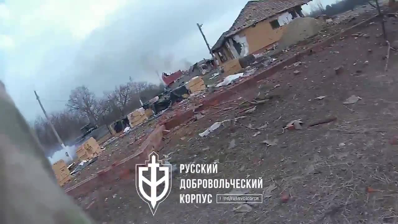 Russian Tank Ambushed in Belgorod by Single Free Russian Soldier