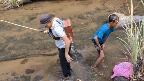 cari ikan di pinggiran kebun dapat banyak babon-3