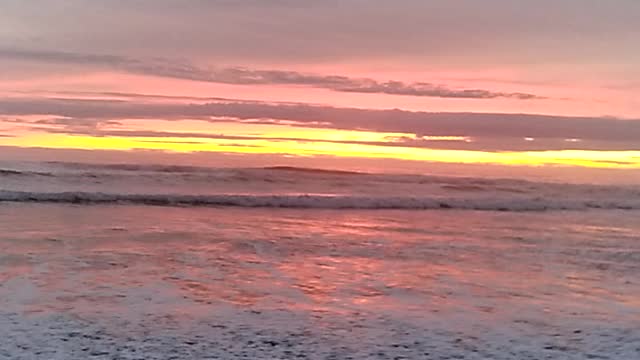 Colorful sunset at the beach in oregon