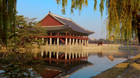 This is the palace where the king lives in Korean history.