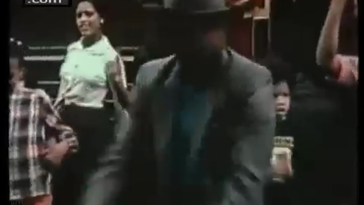 Frankie Smith - Double Dutch Bus (Video)