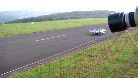 WOW !!! STUNNING !!! SUKHOI SU-30 MKK HUGE RC TURBINE SCALE MODEL JET WITH VECTOR THRUST FLIGHT DEMO