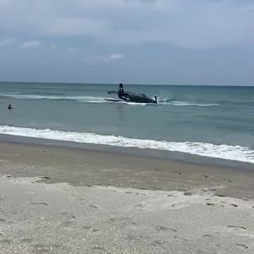 Plane Crash Lands Into Water