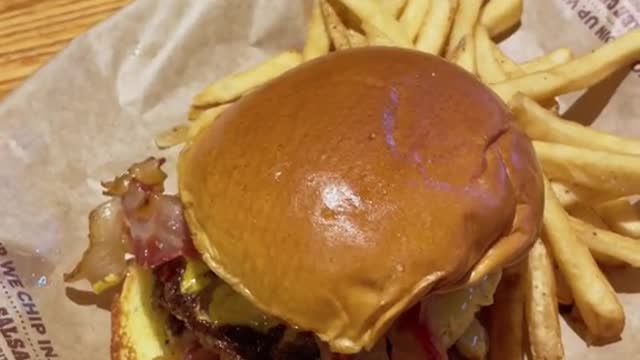 How many calories do you guess in this hamburger?