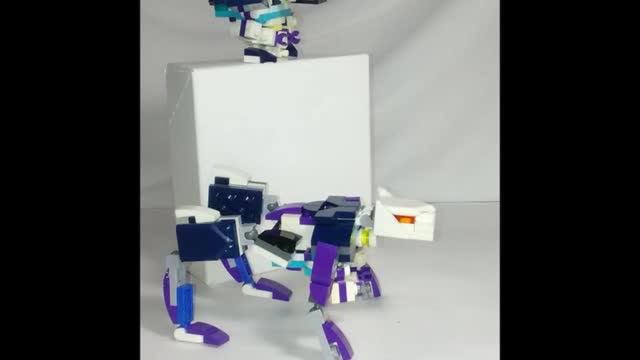 Lego Transformers Decepticon Twins Pounce and Wingspan Short form