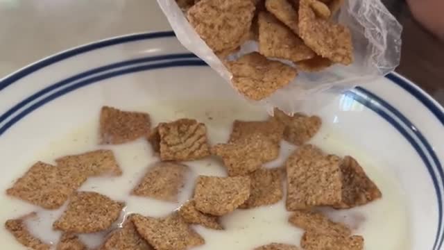 Cerealormilkfirst#cereal#milk#CinnamonToastCrunch