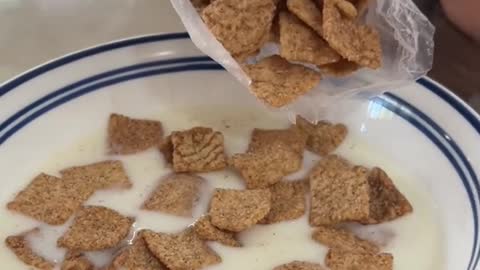 Cerealormilkfirst#cereal#milk#CinnamonToastCrunch