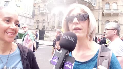 CRITICAL THINKING. FREEDOM RALLY LONDON