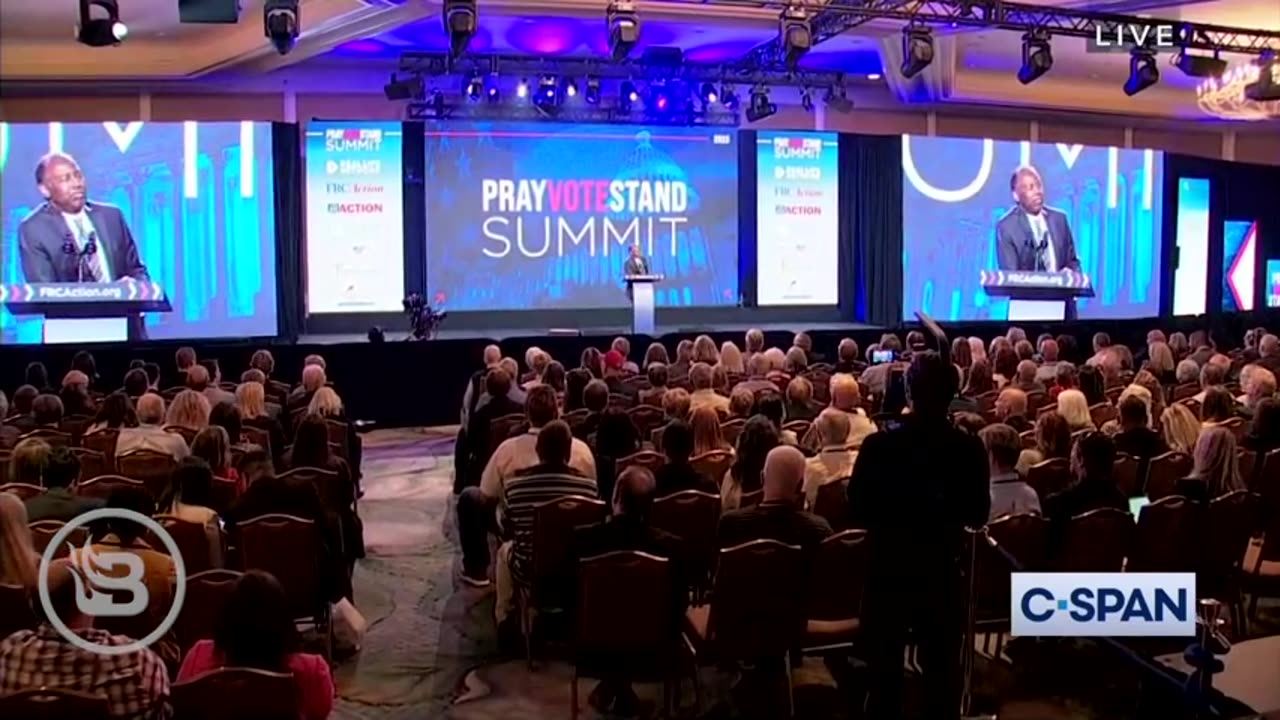 Blaze News - Ben Carson's Dry Humor Has EVERYONE Laughing During Inspiring Speech