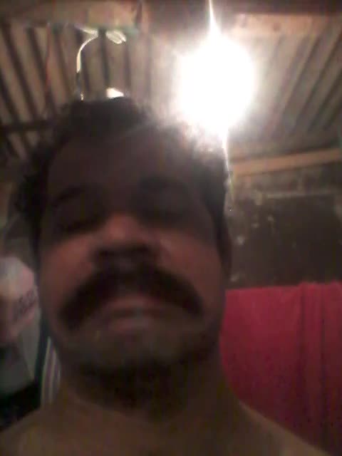 fazendo a barba com barbeador pt7