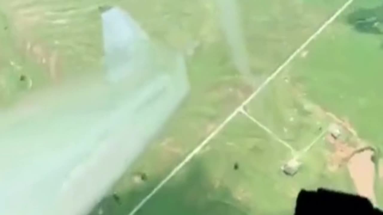 Thrilling Adventure: Brave Pilot Takes on Oklahoma Tornado from Above!