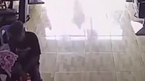 Top funny moments, try not to smile 😁😁.