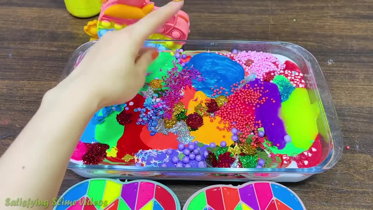RAINBOW DUCK ! Mixing random into GLOSSY slime!Satisfying Slime Video #211