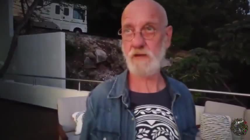 Max Igan flee Oz