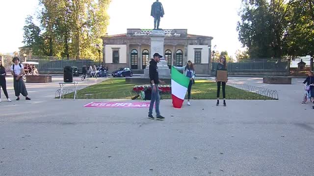 2021-10-16/03 - 13° evento, Caffè delle Mura, Lucca. Intervento di Massimiliano Marchi