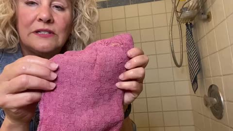 Cleaning the shower without bleach or toxins