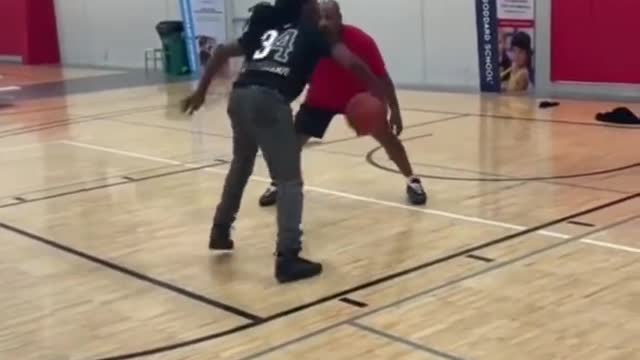 Two-person basketball showdown
