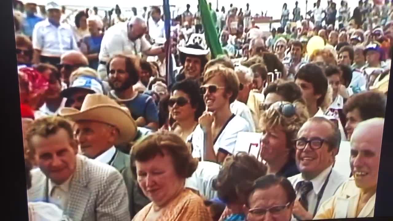 MAGA 80s style