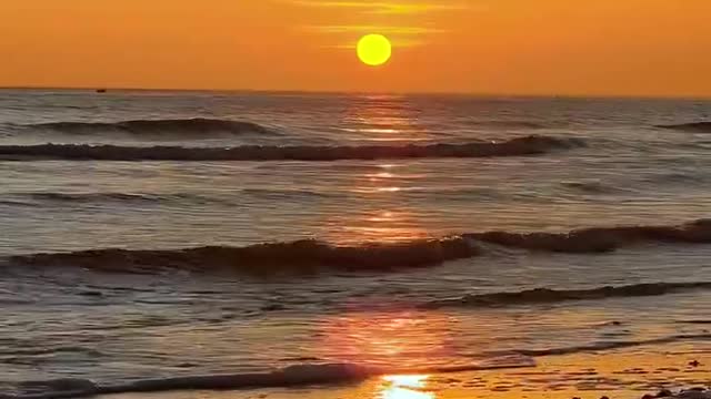 夕阳西下,断肠人在天涯。