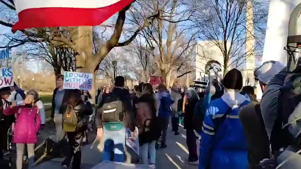 Rage Against the War Machine - March from Lincoln Memorial to White House