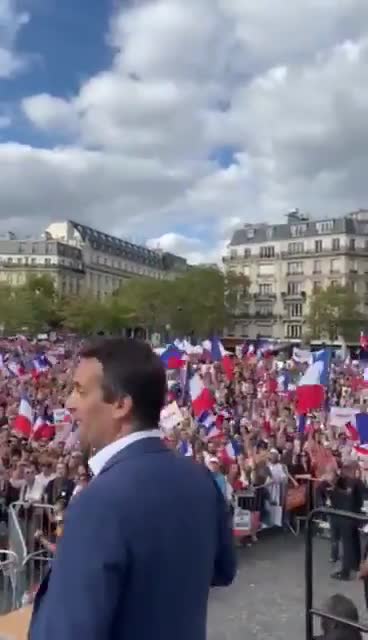 Parigi al 11/9 manifestazione contro il GreenPass