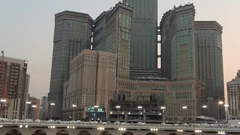 people-walking-around-the-kaaba