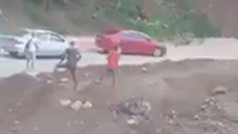 DISASTER VIDEOS 11 - LANDSLIDE - Philippines CCTV & DASH CAM Spotted - PINOYVIRALVIDEOS