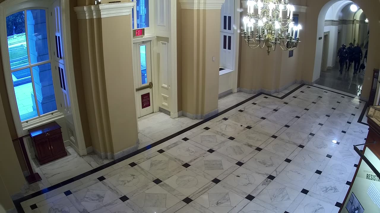 0153USCH01HouseWingDoor_2021-01-06_16h06min11s867ms.mp4