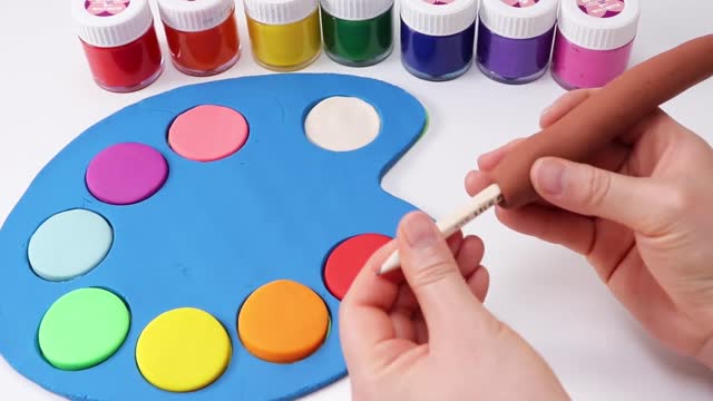 DIY How to Make Rainbow Art Palette and Color Brush with Play Doh