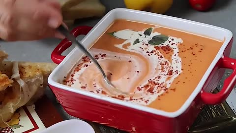 Garden Tomato Soup #food