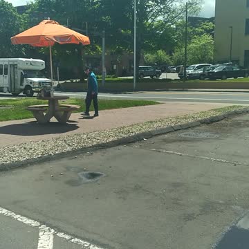 SOLUS13: Elvis is alive and well in New Britain, Ct.