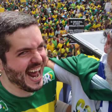 Eu estou na Paulista, e você?