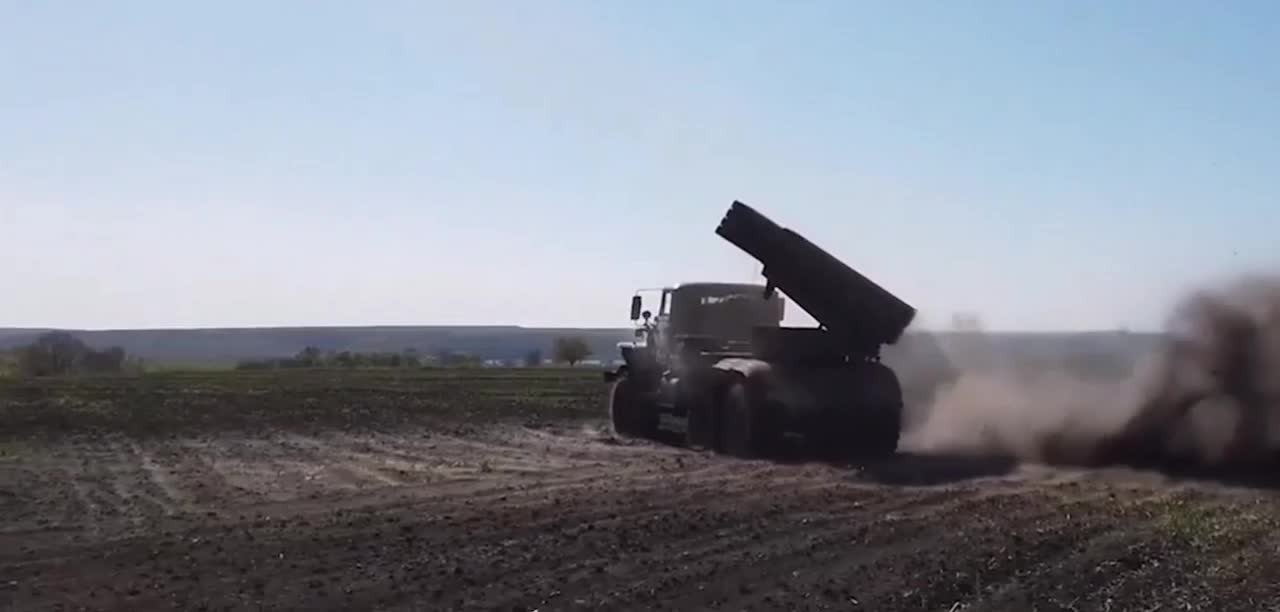 10.05.2022 The work of the Tornado-G MLRS on Ukrainian positions