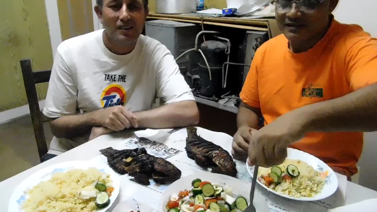 Mukbang - fish 🐟🐠 fried with salad and rice #eating