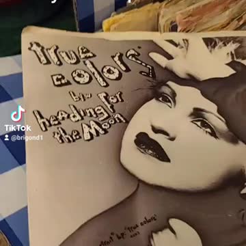 45 vinyl recordss collection given to me