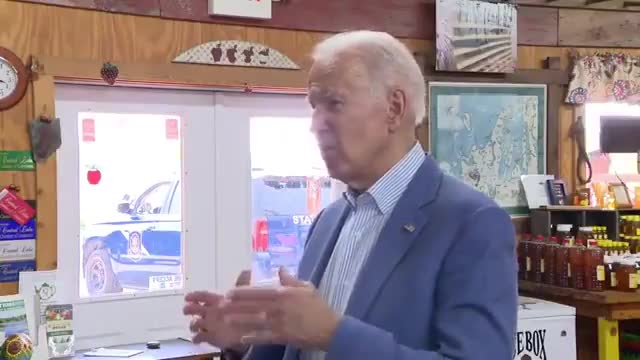 WATCH: Biden Whips Out Notes at Ice Cream Shop to Answer Question About Russia