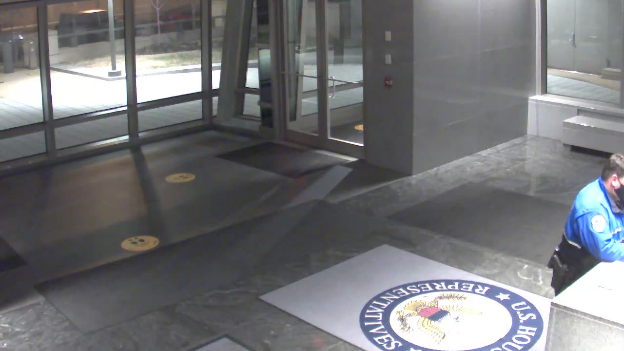 8484OHOB01ScreeningEast_2021-01-06_01h20min01s103ms.mp4