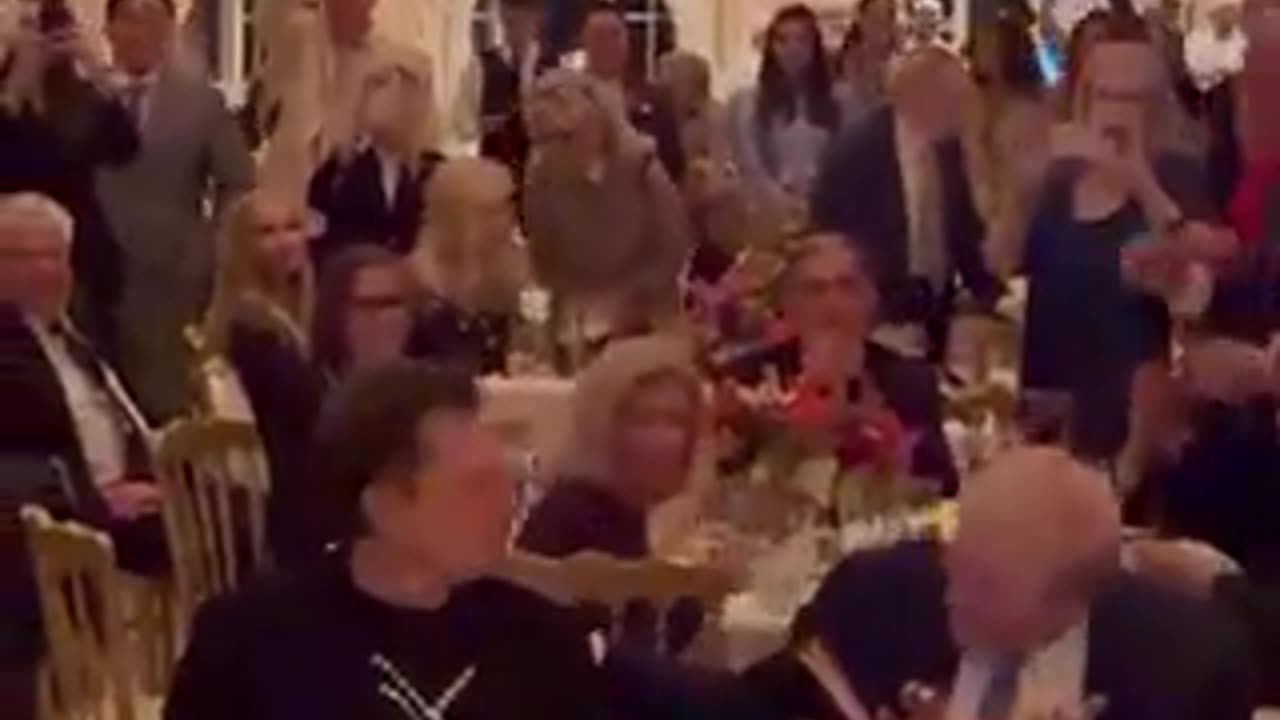 Elon Musk is rocking out to YMCA at Mar-a-Lago w/ Donald Trump, Barron & Melania 🤣