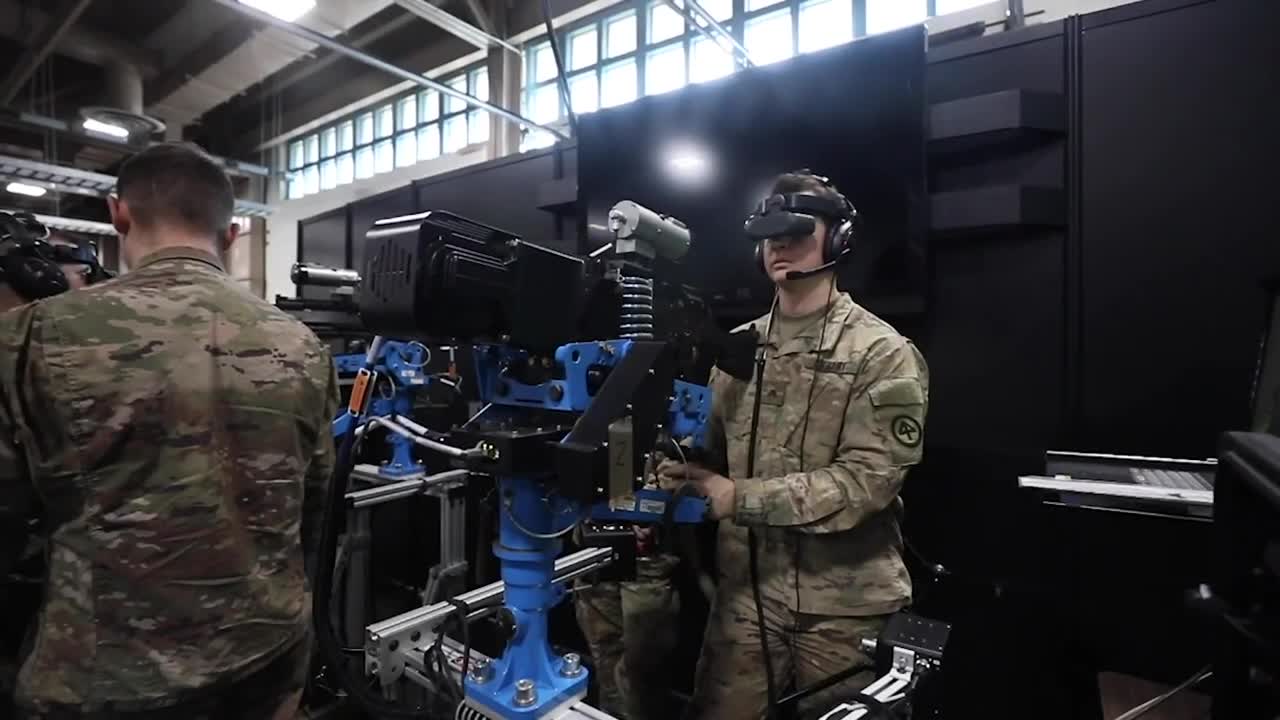 US Soldier Train with Virtual Reality System