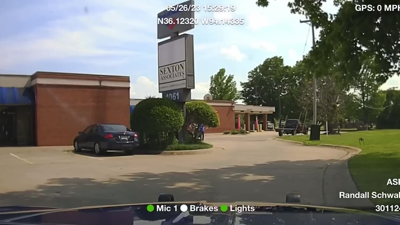 Chasing a motorcyclist after evading police