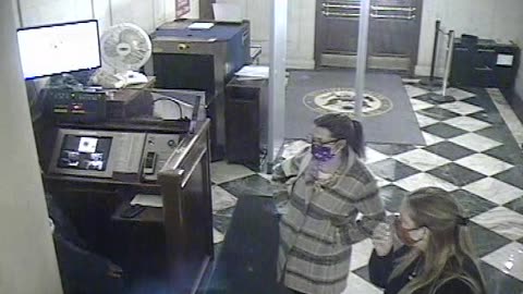 3207LHOBGRNJ-CStDoor_2021-01-06_18h00min02s527ms.mp4