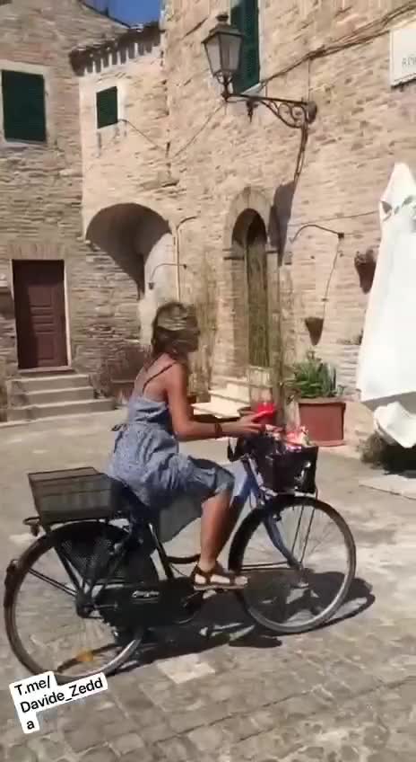 Nazisti, vi denunceremo tutti per crimini contro l’umanità...